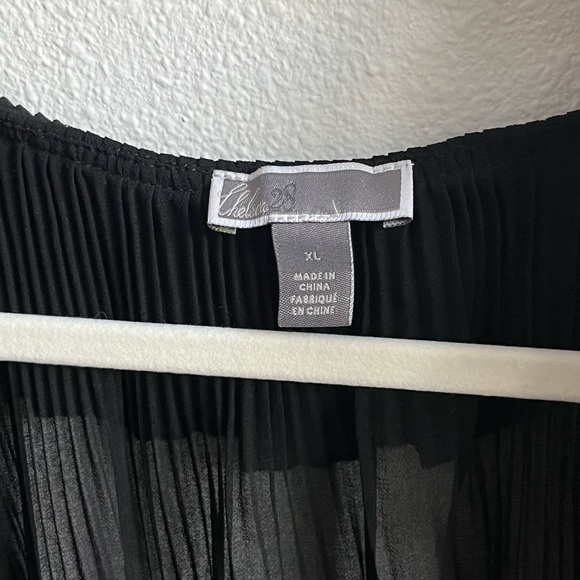 Chelsea28 Sheer Top Size XL - Picture 2 of 3